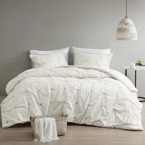 INK + IVY King Duvet Cover Set with 2 Euro Shams NWOT Cream/Silver